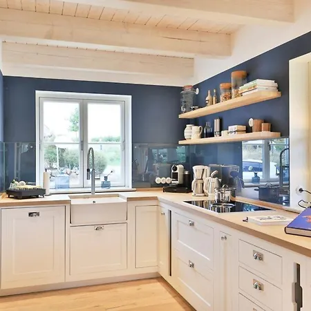 Nantucket Blue * Gross Schwansee