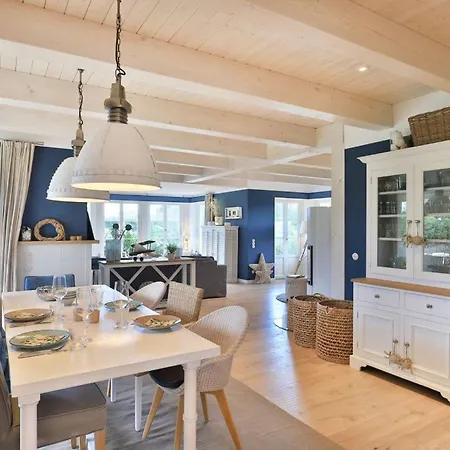 Nantucket Blue * Gross Schwansee